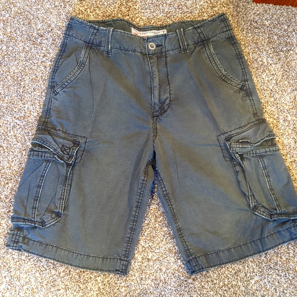 American Eagle cargo shorts